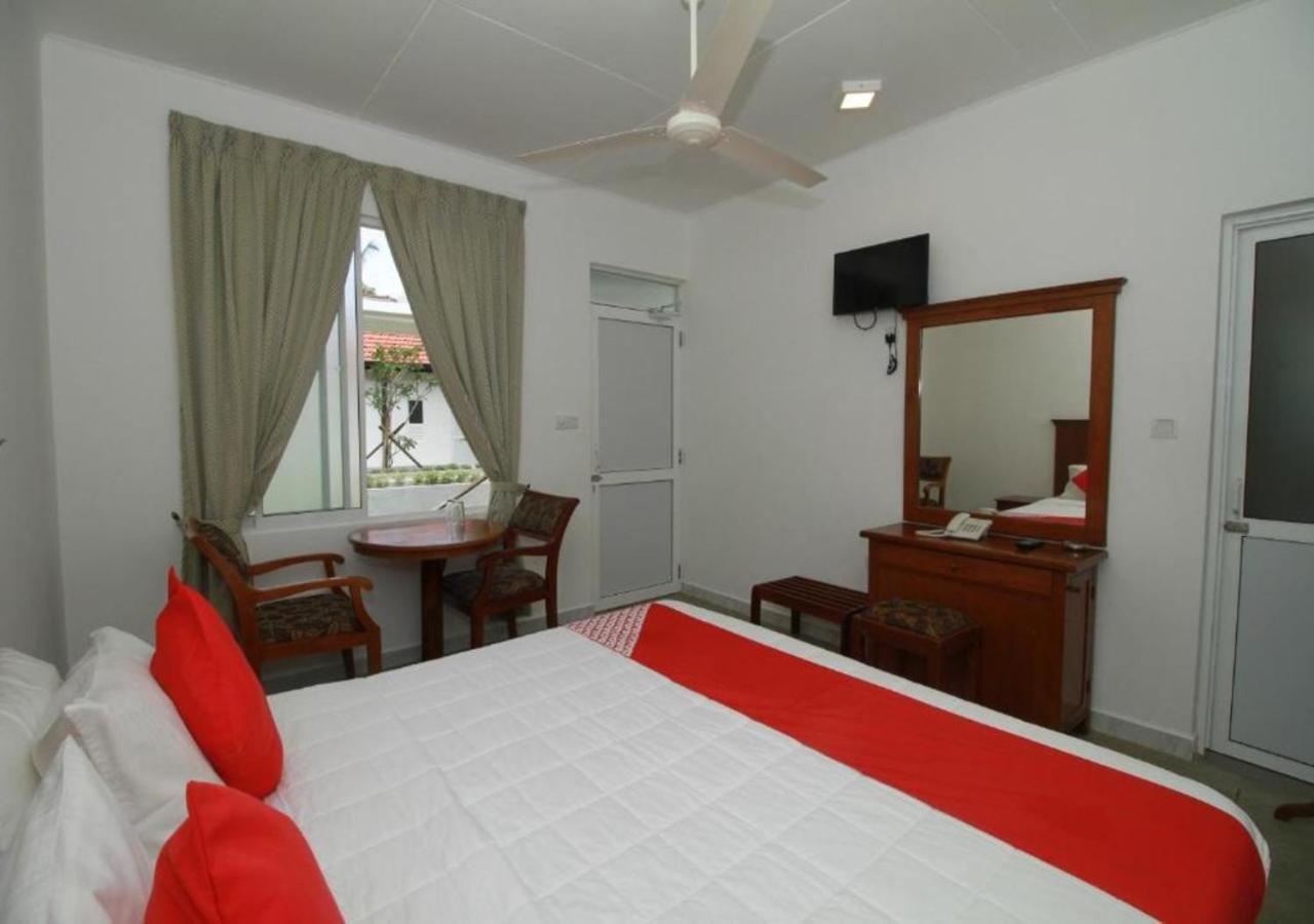 Garden Beach Hotel กาลูทารา ภายนอก รูปภาพ