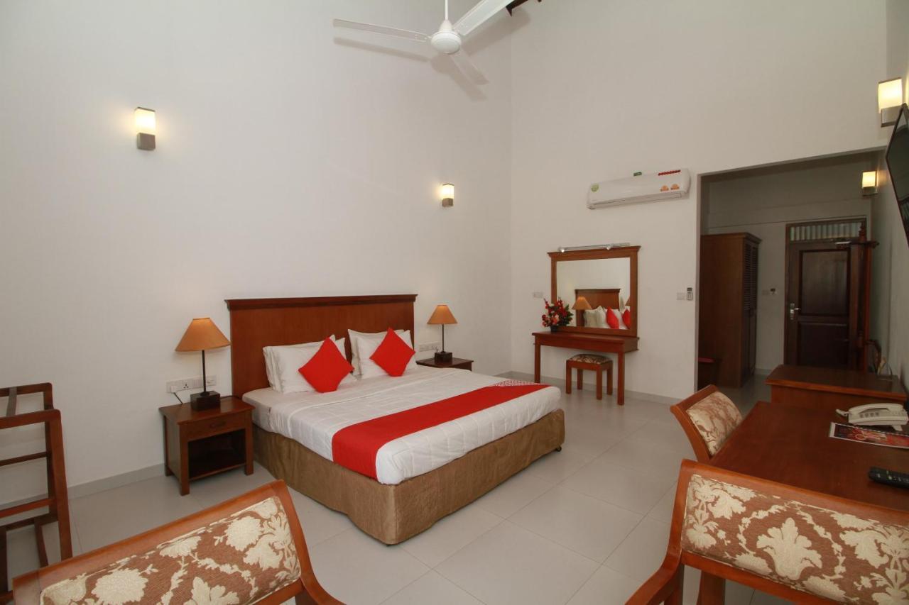 Garden Beach Hotel กาลูทารา ภายนอก รูปภาพ