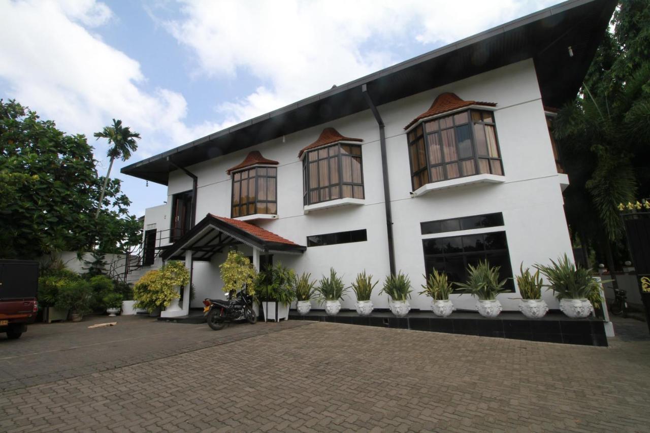 Garden Beach Hotel กาลูทารา ภายนอก รูปภาพ
