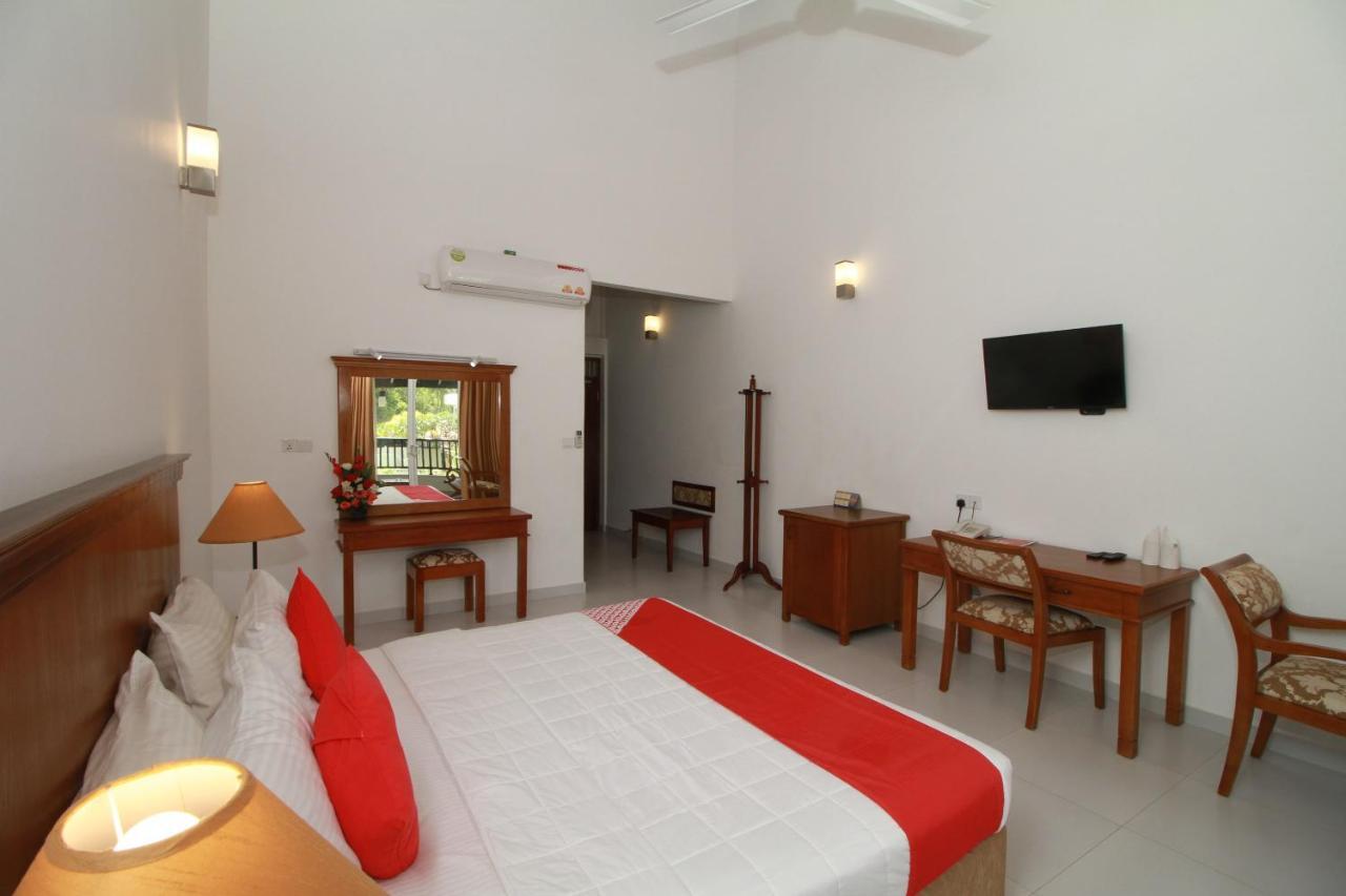 Garden Beach Hotel กาลูทารา ภายนอก รูปภาพ